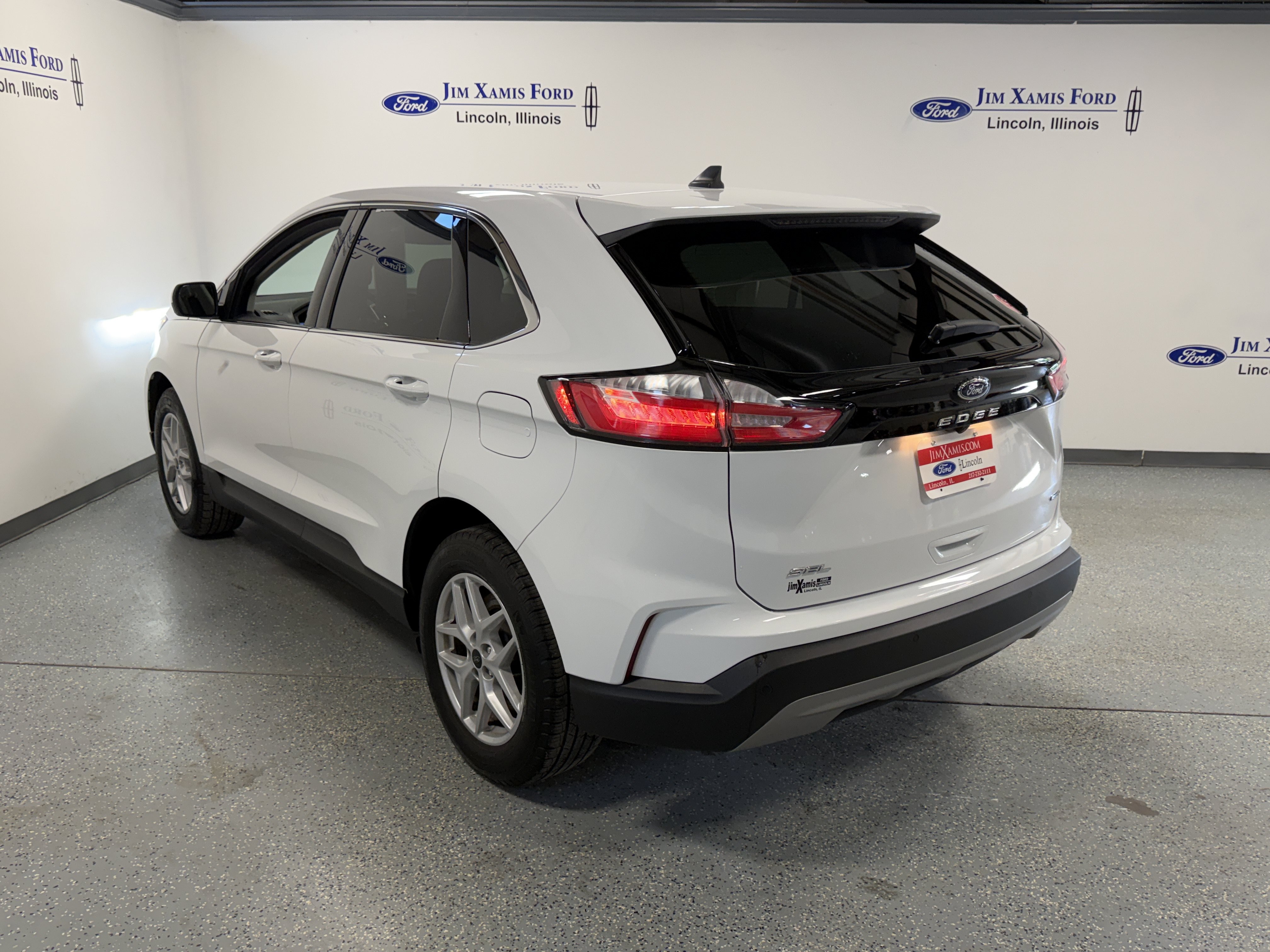 Used 2024 Ford Edge SEL w/ Convenience Package AWD/4WD image 30