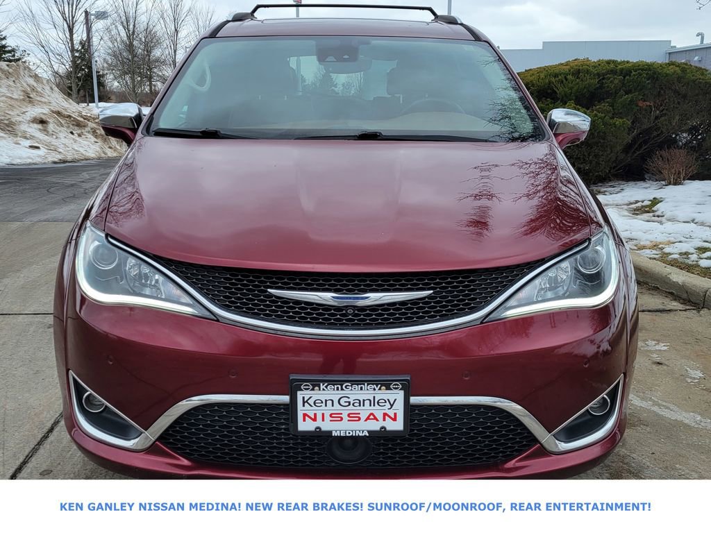 Used 2017 Chrysler Pacifica Limited image 8