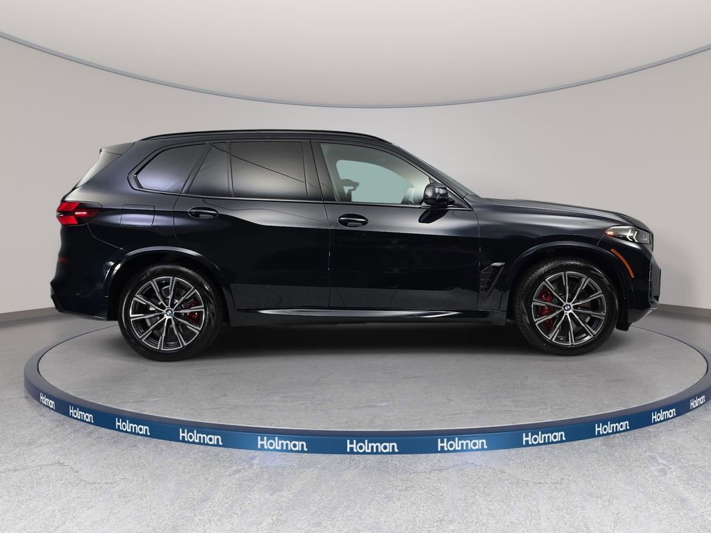 New 2026 BMW X5 xDrive50e w/ Executive Package image 4