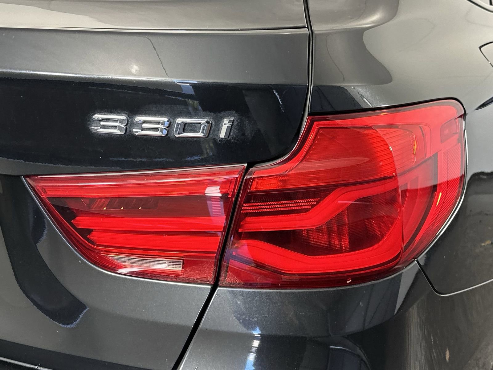 Used 2017 BMW 330i Gran Turismo xDrive image 30