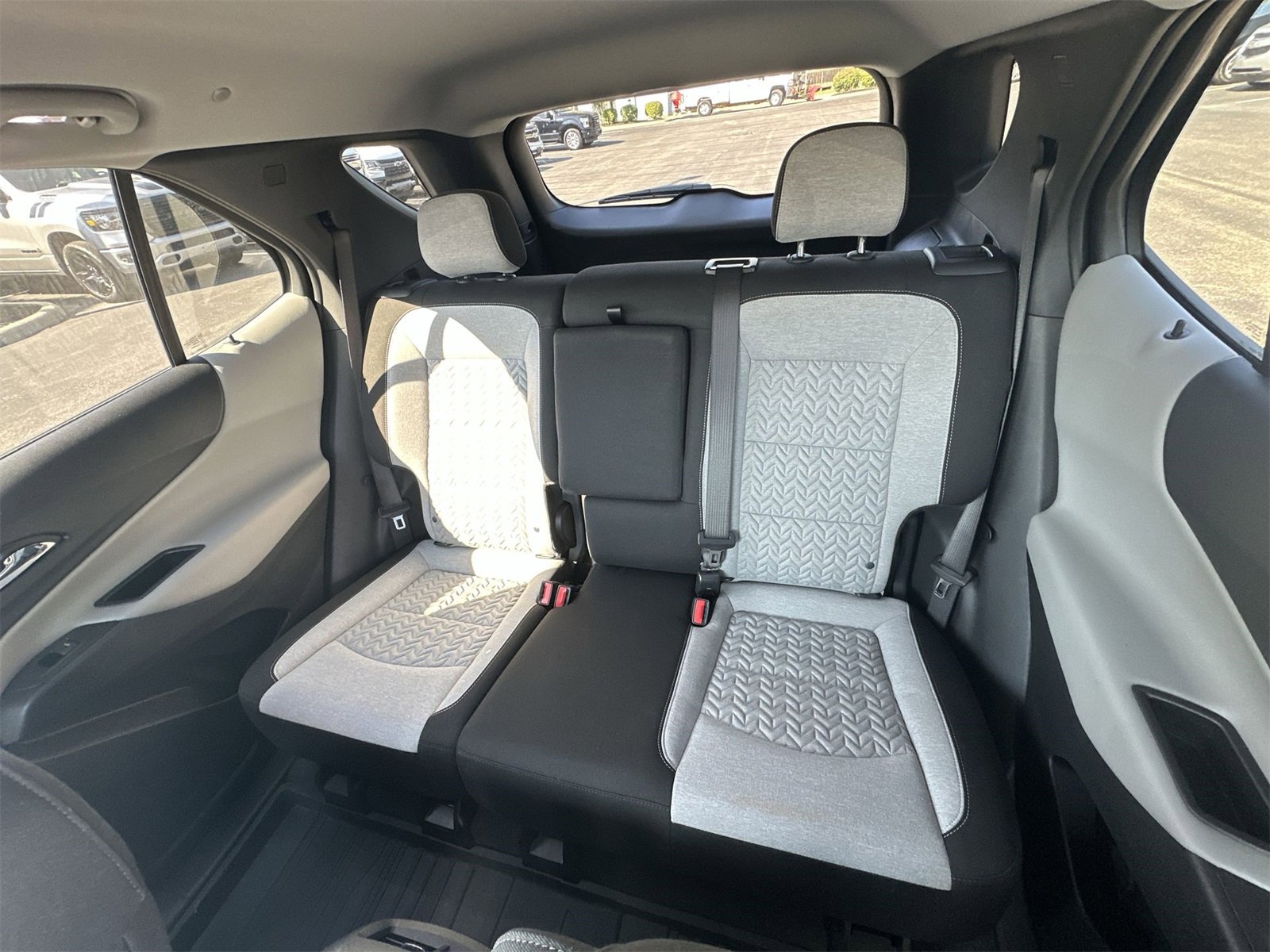 Used 2023 Chevrolet Equinox LS w/ LS Convenience Package image 23