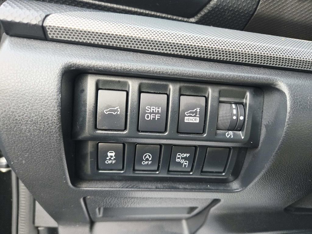 Used 2020 Subaru Forester Limited image 35