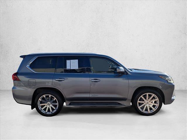 Used 2017 Lexus LX 570 4WD image 3