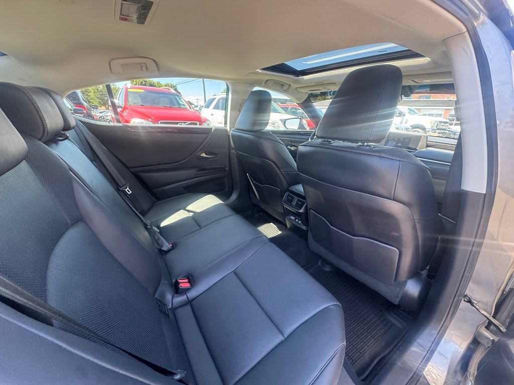 Used 2020 Lexus ES 350 w/ Premium Package FWD image 24