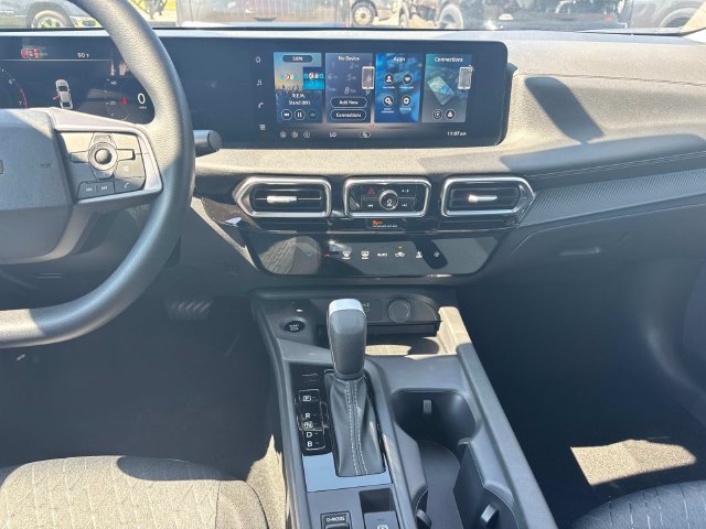 New 2027 Nissan Sentra SV w/ Floor Mat Package FWD image 18