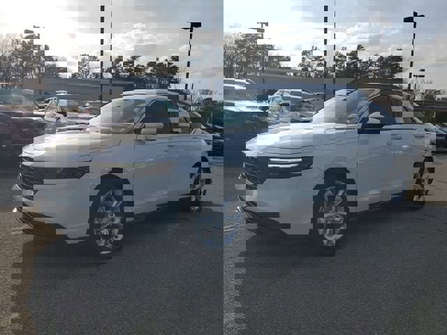 Used 2024 Honda Accord LX image 3