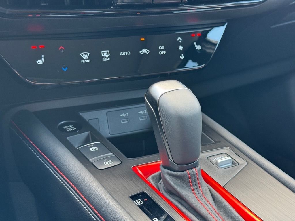 New 2025 Nissan Kicks SR w/ SR Premium Package image 21