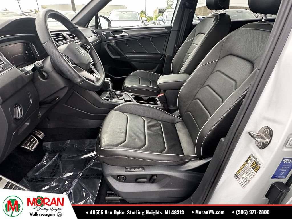 Used 2022 Volkswagen Tiguan SEL R-Line AWD/4WD image 19