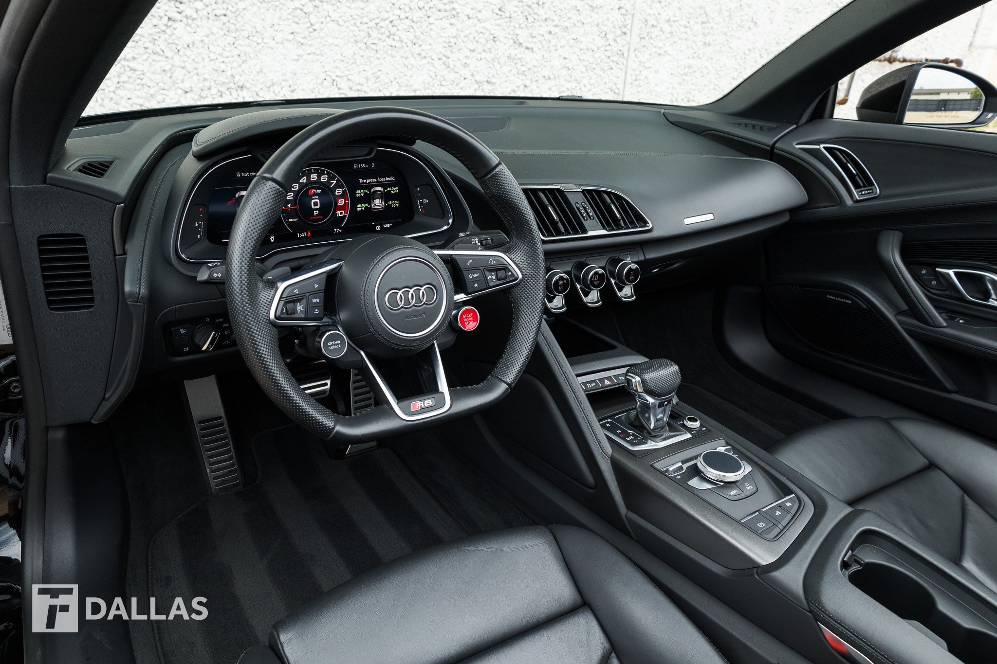 Used 2021 Audi R8 V10 w/ Premium Package RWD image 22