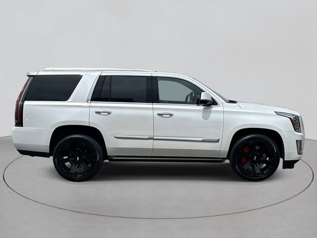 Used 2020 Cadillac Escalade Platinum AWD/4WD image 4