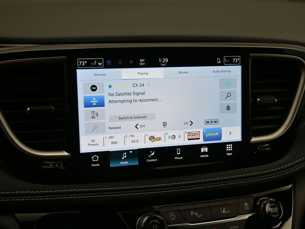 New 2026 Chrysler Pacifica Select image 12