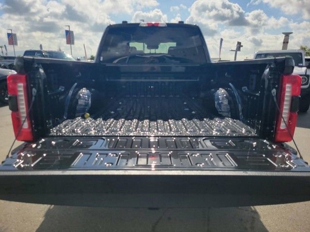 New 2026 Ford F250 Lariat w/ FX4 Off-Road Package image 10