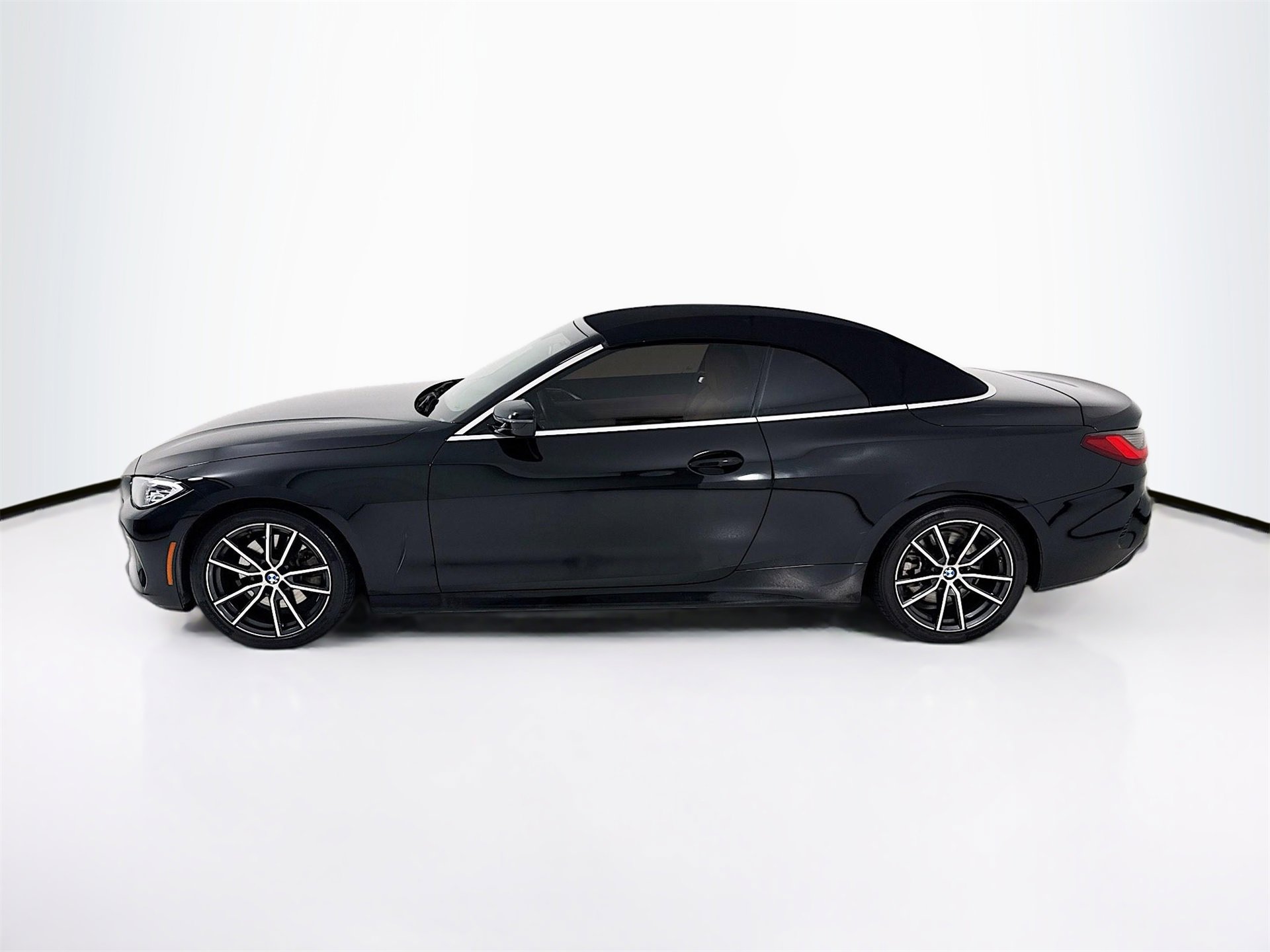 Used 2021 BMW 430i Convertible w/ Convenience Package image 5