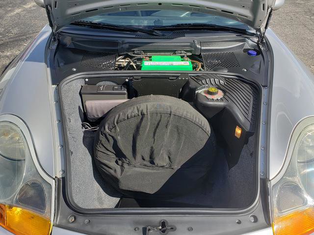 Used 1997 Porsche Boxster 2dr Roadster Manual image 9