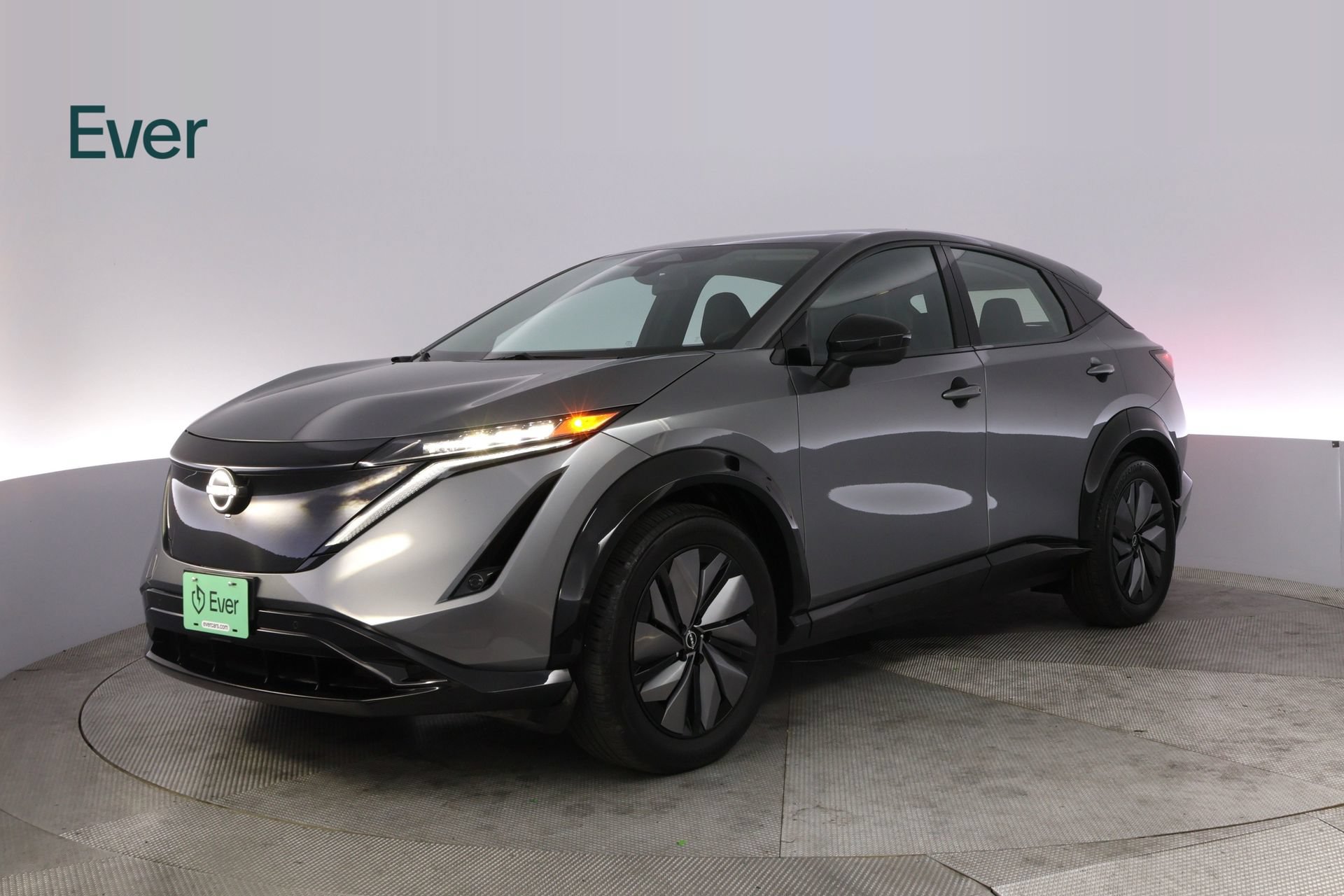 Used 2024 Nissan Ariya AWD image 2