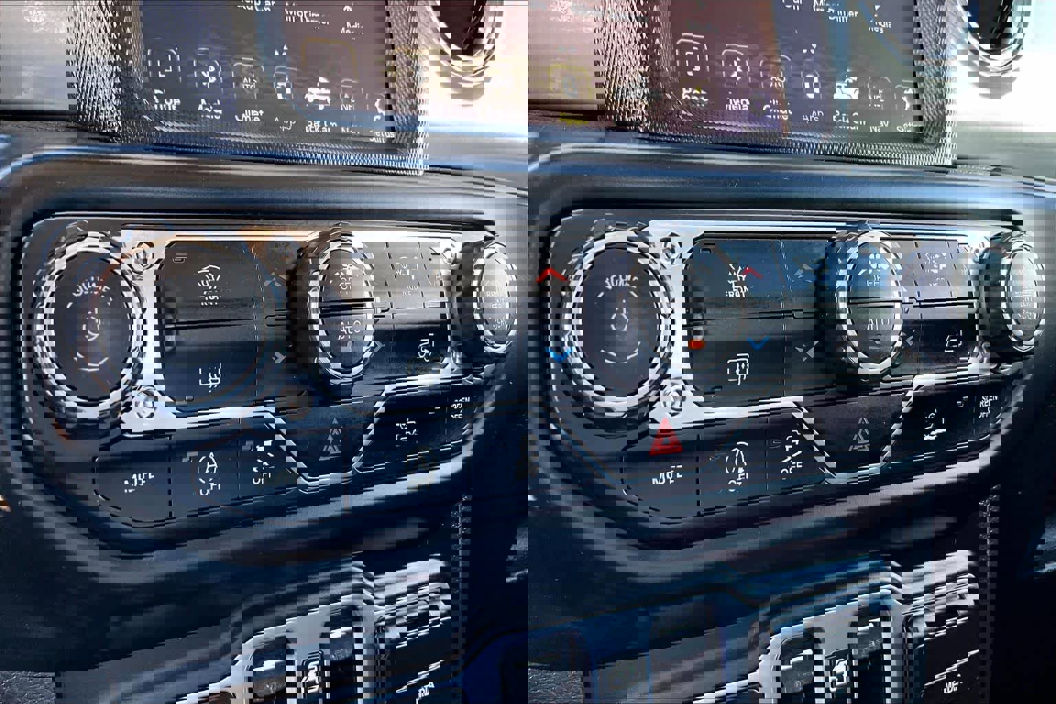 Used 2023 Jeep Gladiator Overland image 30