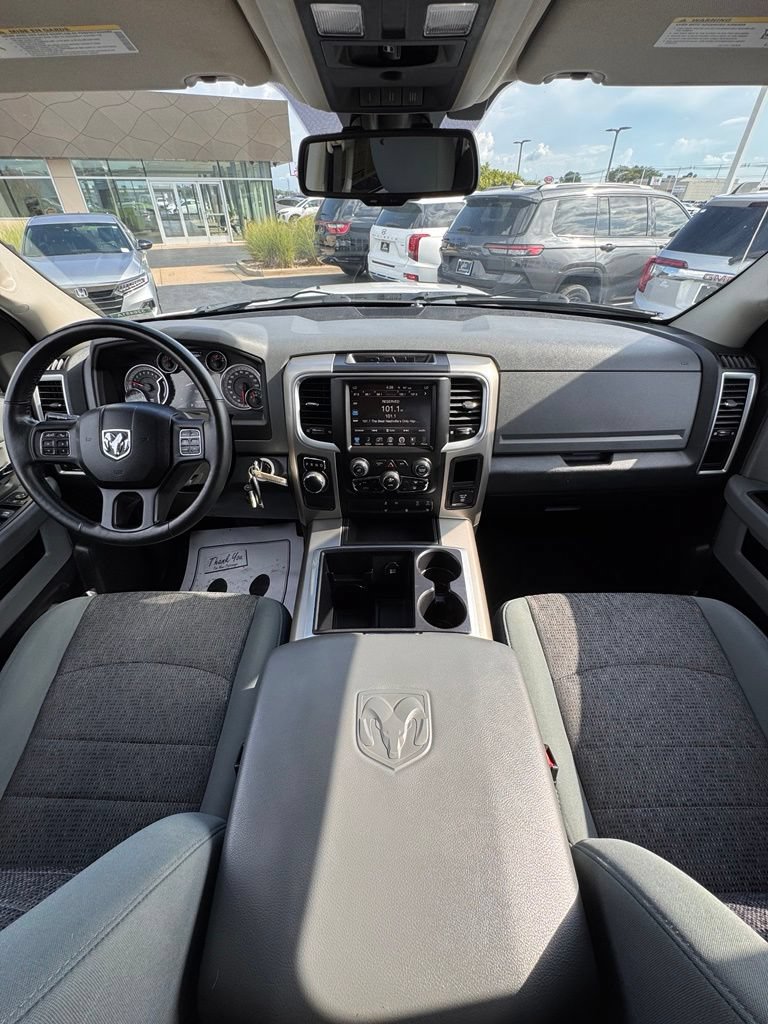 Used 2015 RAM 1500 Big Horn RWD image 17