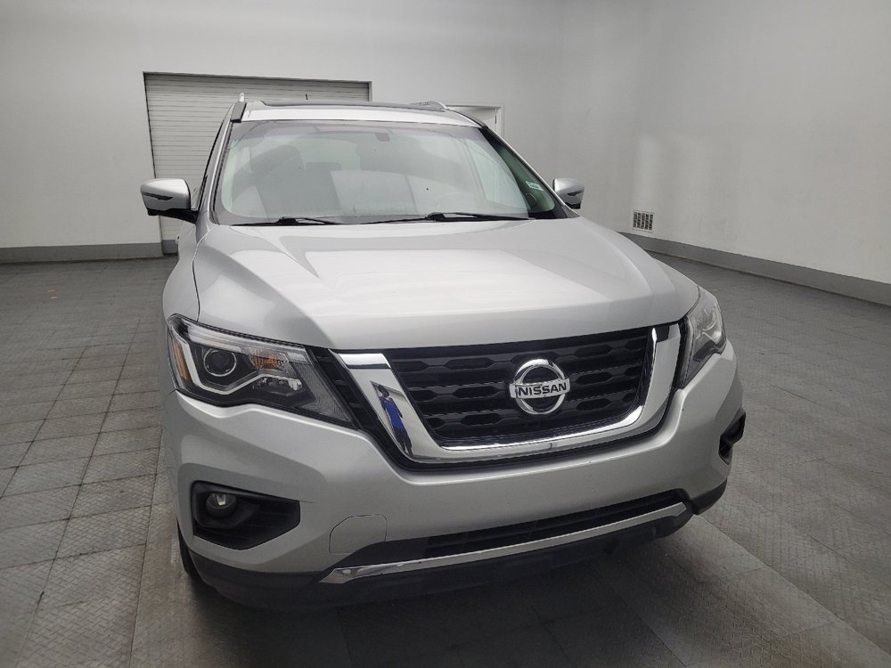 Used 2017 Nissan Pathfinder Platinum FWD image 14