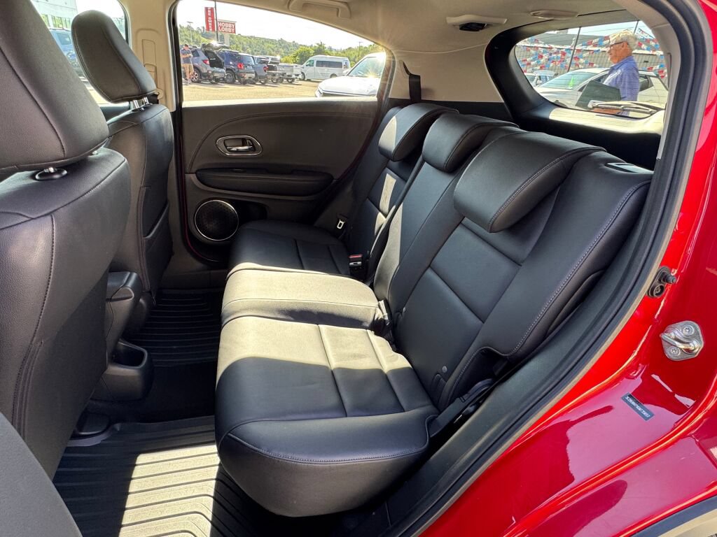 Used 2016 Honda HR-V EX-L image 16