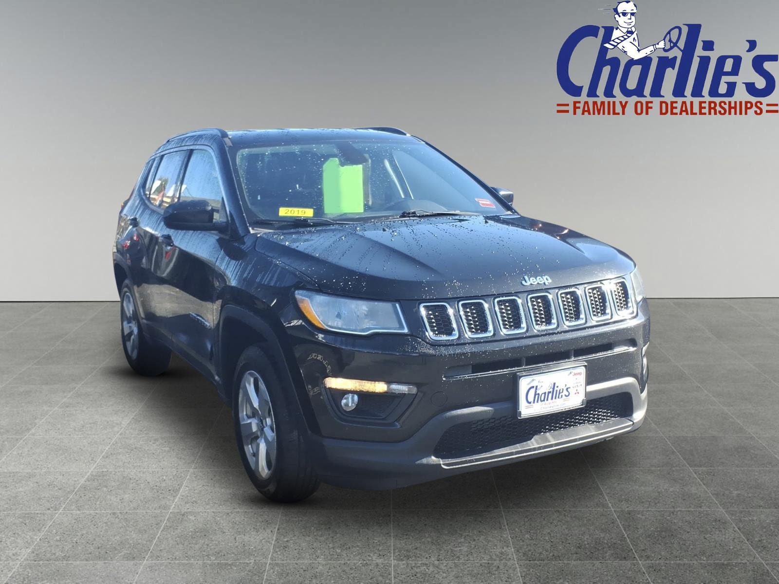 Used 2019 Jeep Compass Latitude w/ Cold Weather Group AWD/4WD image 3