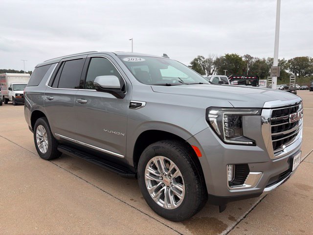 Used 2024 GMC Yukon SLT w/ SLT Premium Package