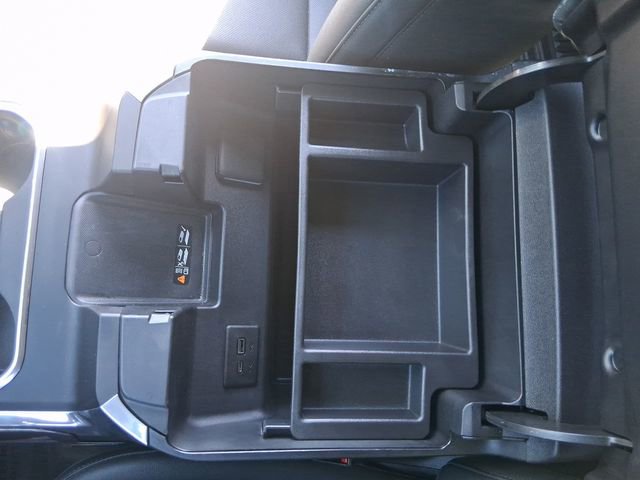 Used 2024 Chevrolet Silverado 2500 LTZ w/ LTZ Convenience Package image 22