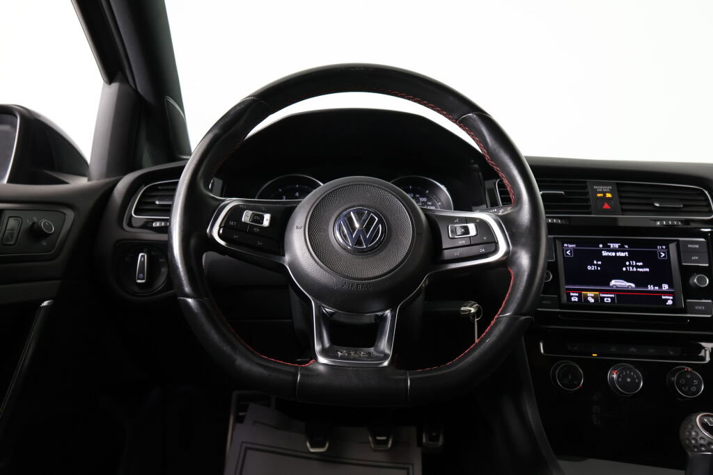 Used 2020 Volkswagen GTI S image 28