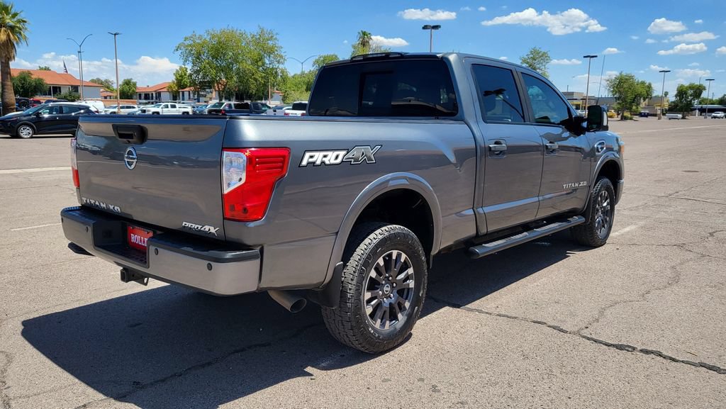 Used 2016 Nissan Titan SV AWD/4WD image 10