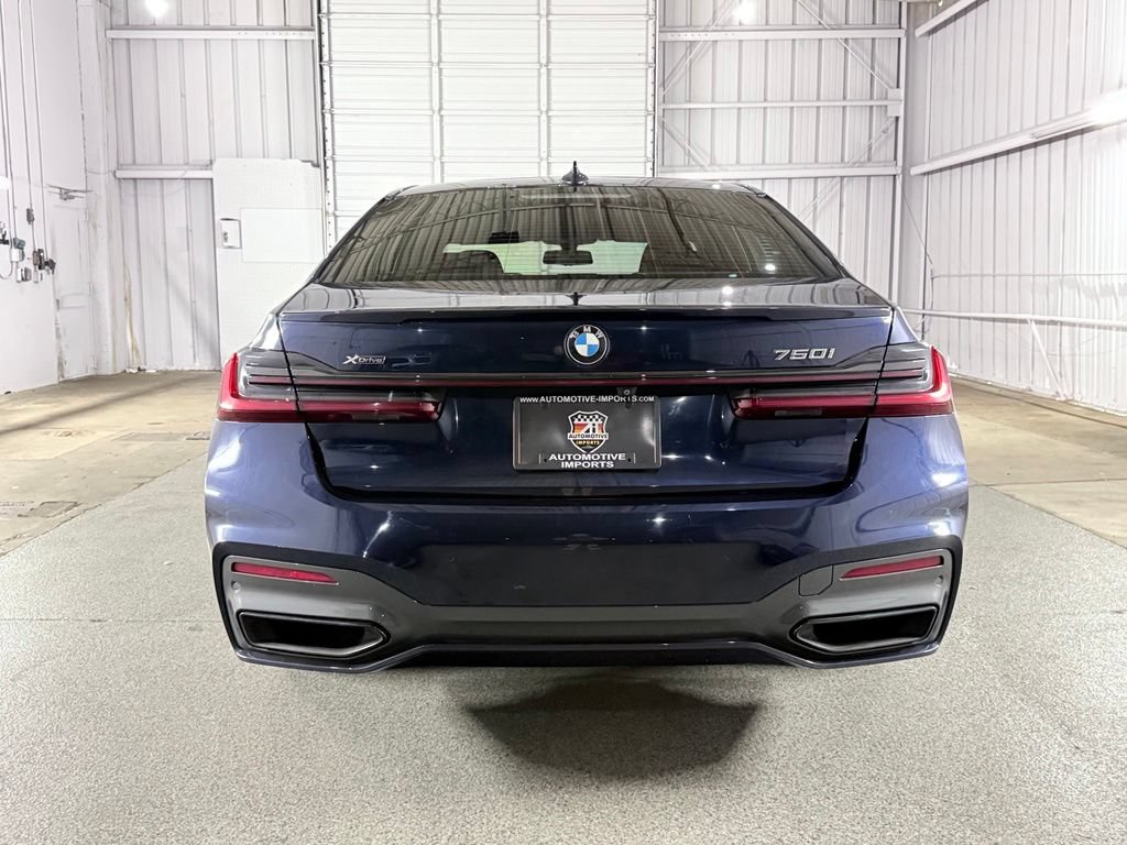 Used 2022 BMW 750Li xDrive AWD/4WD image 10