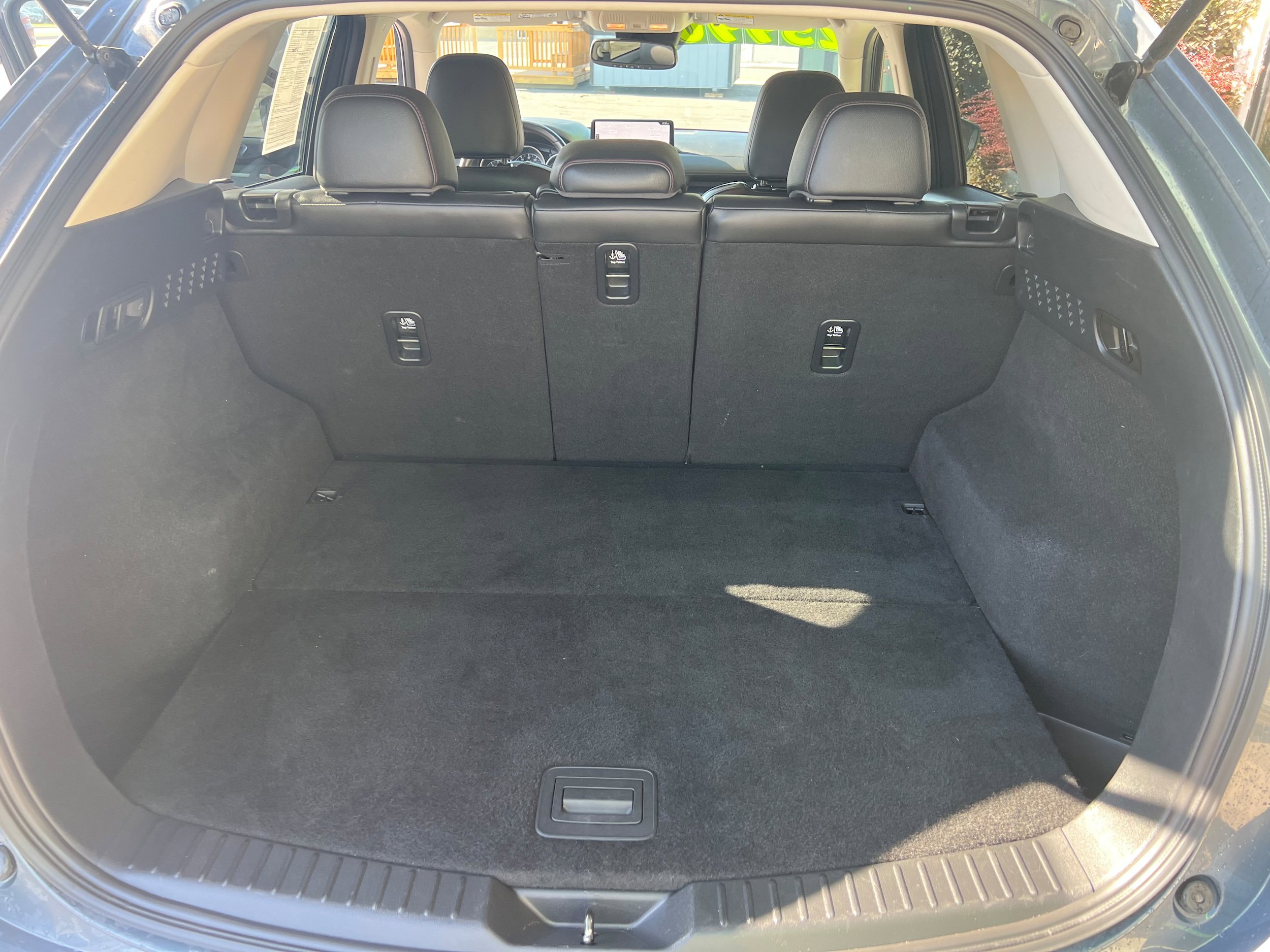 Used 2023 MAZDA CX-5 Carbon Edition image 6
