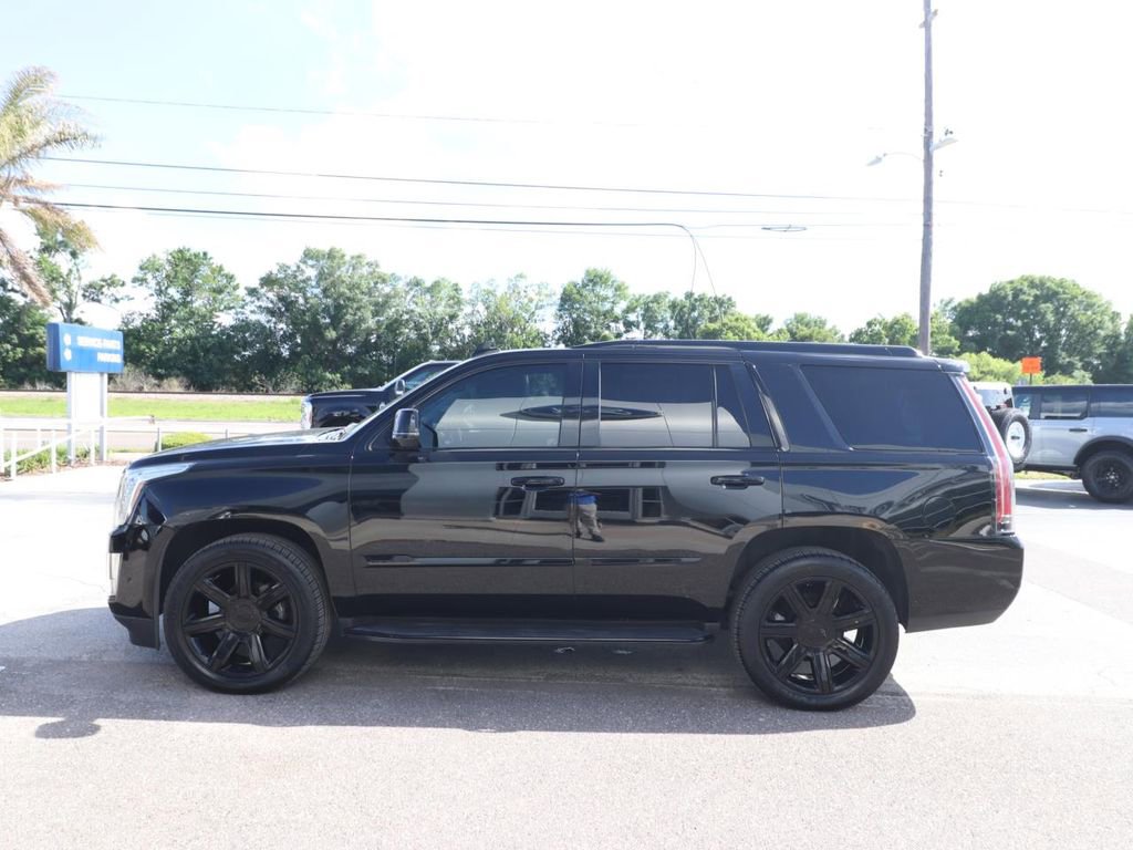 Used 2019 Cadillac Escalade Luxury image 9