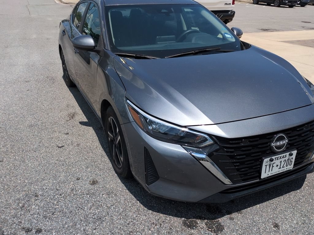 Used 2024 Nissan Sentra SV FWD image 3