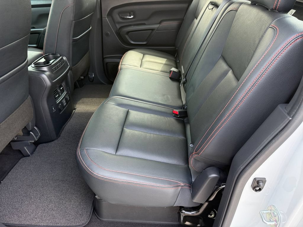 Used 2023 Nissan Titan PRO-4X w/ Pro-4x Convenience Package AWD/4WD image 11