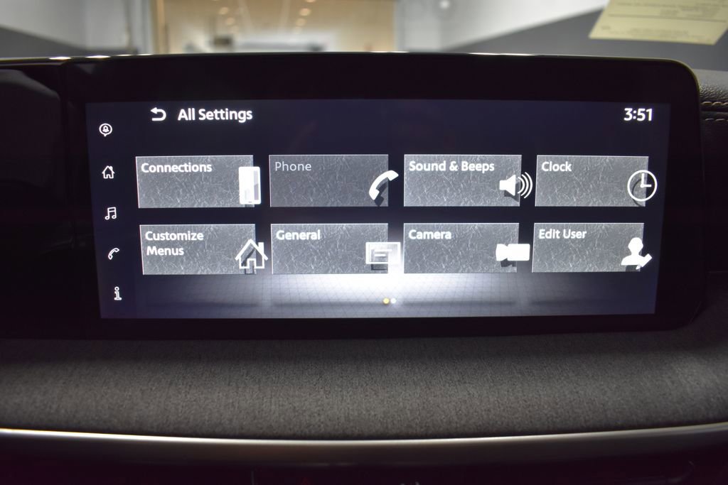 Certified 2025 Nissan Kicks SV image 21