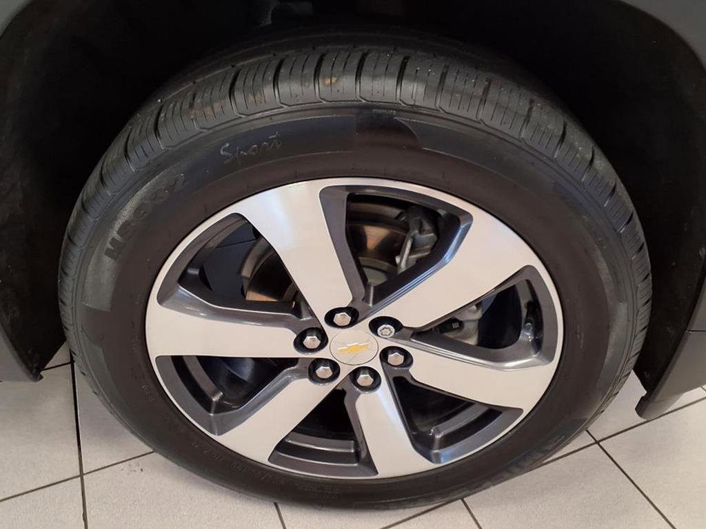 Used 2021 Chevrolet Traverse LT w/ LT Premium Package image 8