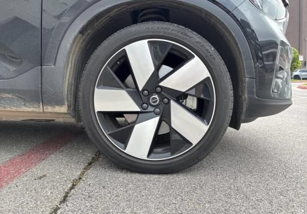 Used 2023 Volvo C40 P8 Recharge Ultimate AWD/4WD image 4