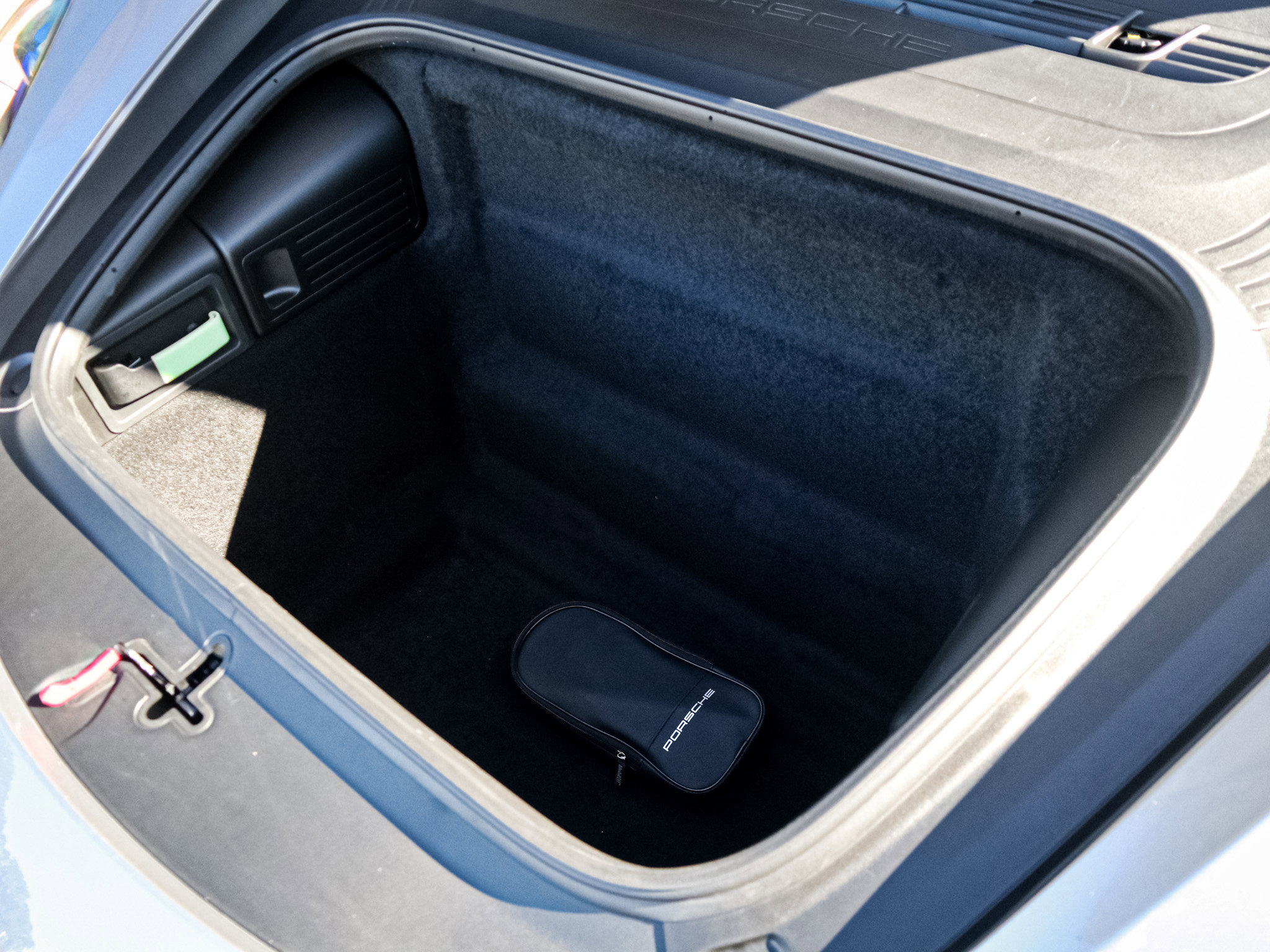 Used 2025 Porsche 718 Cayman image 27