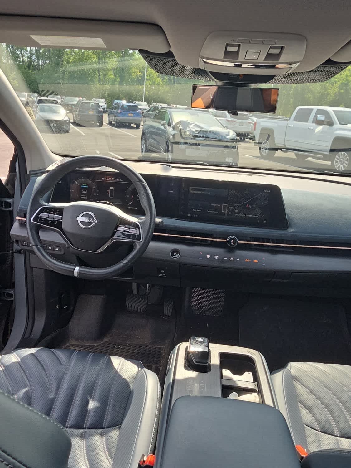 Used 2023 Nissan Ariya AWD/4WD image 7