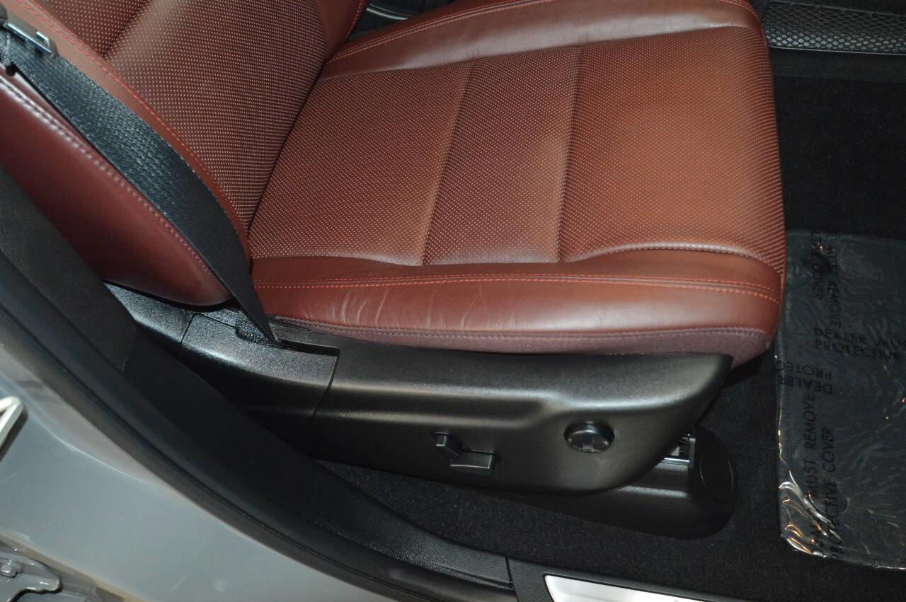 Used 2024 Dodge Durango GT image 7