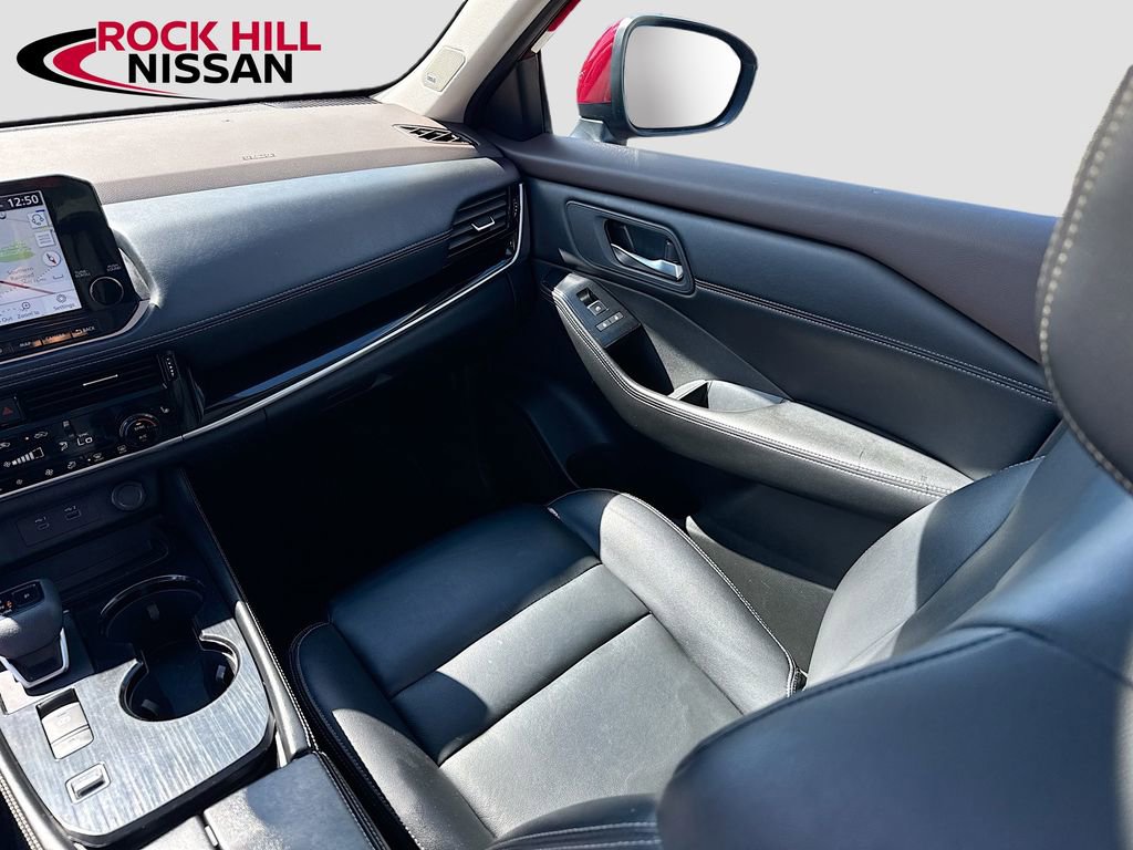 Used 2023 Nissan Rogue SL w/ SL Premium Package image 25