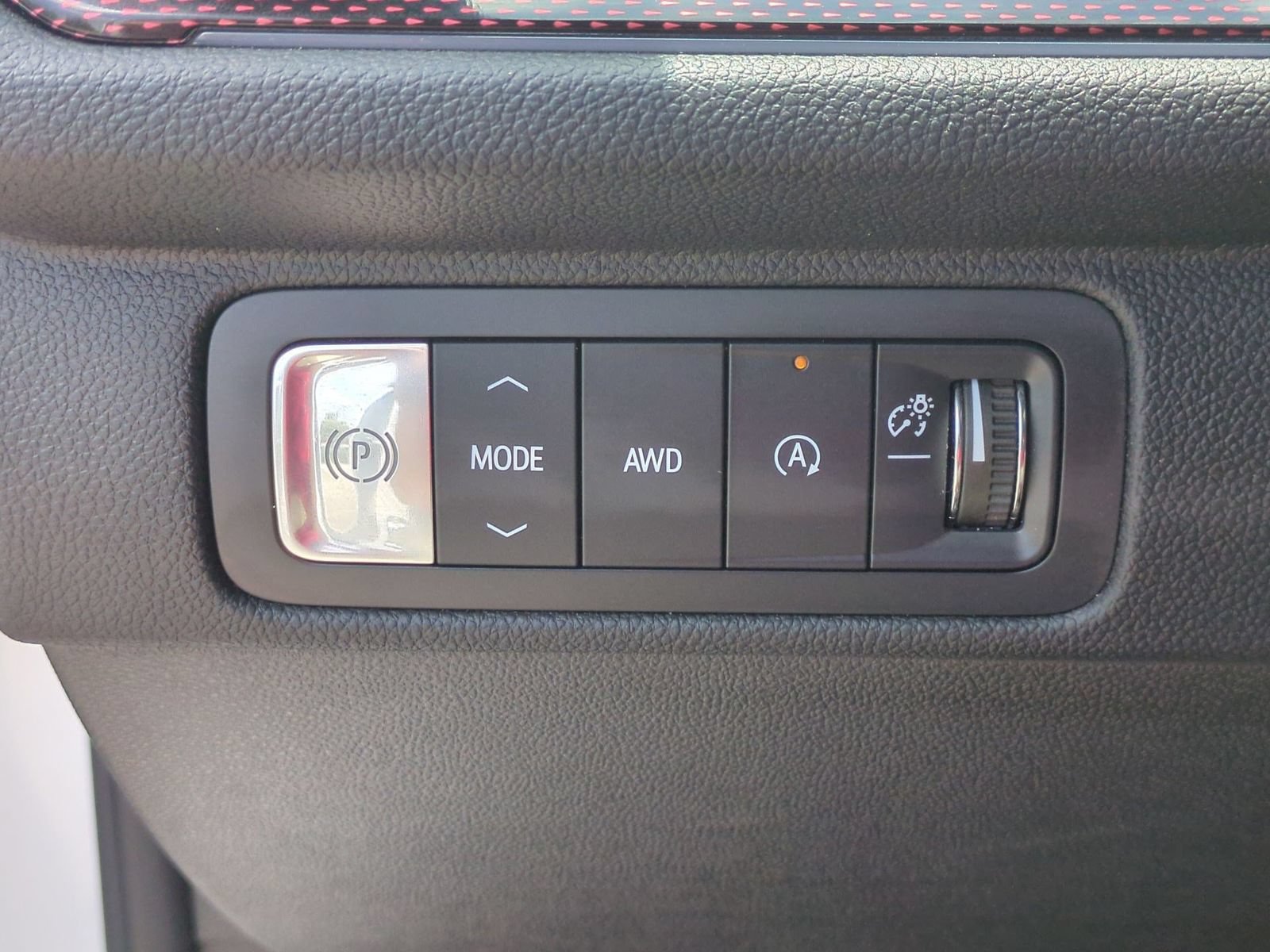 Used 2025 Chevrolet Traverse Z71 w/ Enhanced Driving Package AWD/4WD image 18