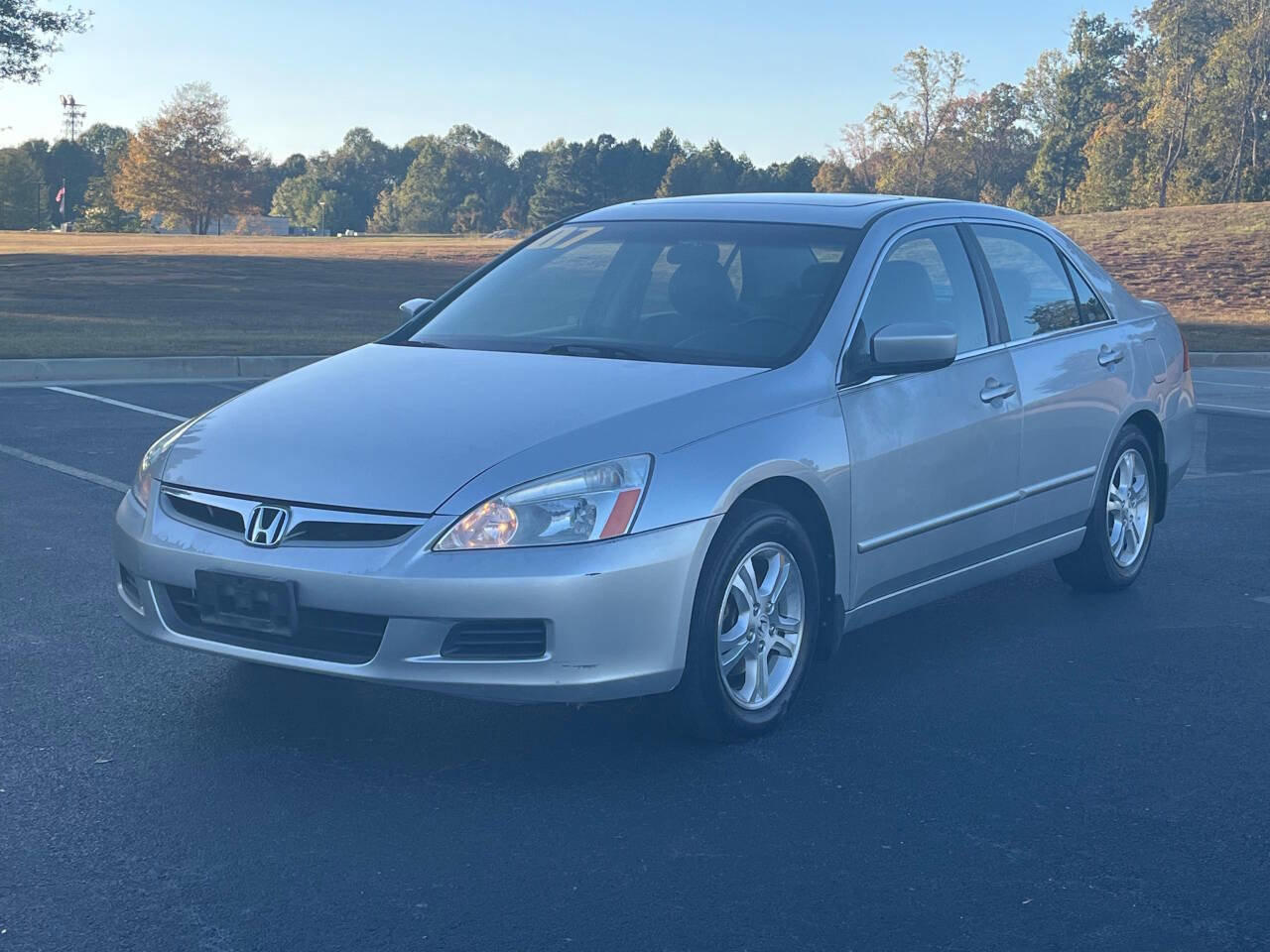Used 2007 Honda Accord EX-L image 2