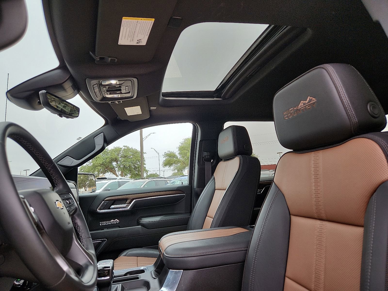Used 2023 Chevrolet Silverado 1500 High Country w/ High Country Premium Package AWD/4WD image 14