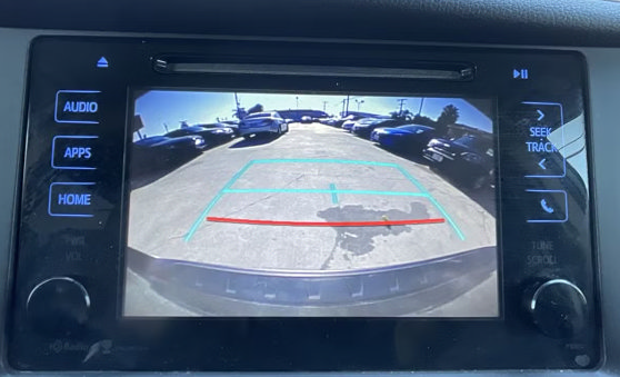 Used 2015 Toyota Sienna SE FWD image 8