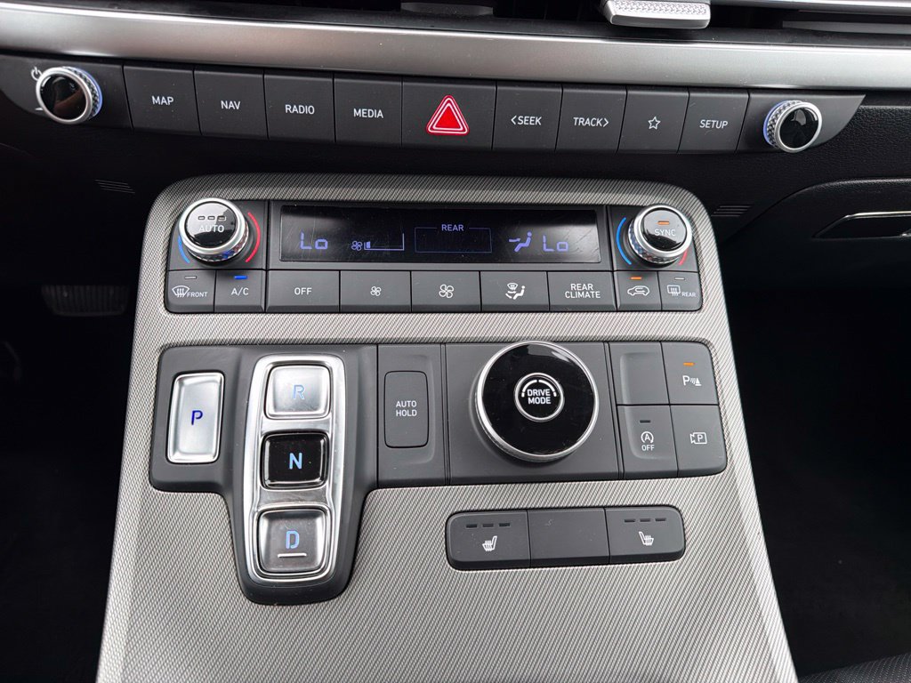 Used 2024 Hyundai Palisade SEL FWD image 12