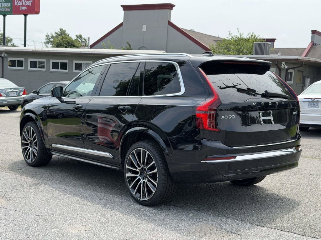 New 2026 Volvo XC90 B6 Plus w/ Protection Package Premier AWD/4WD image 21