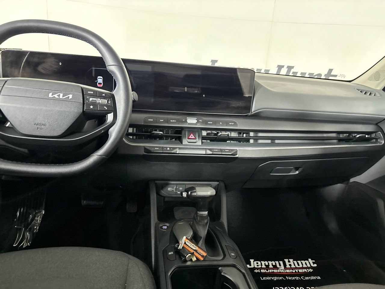 Used 2025 Kia K4 EX FWD image 23