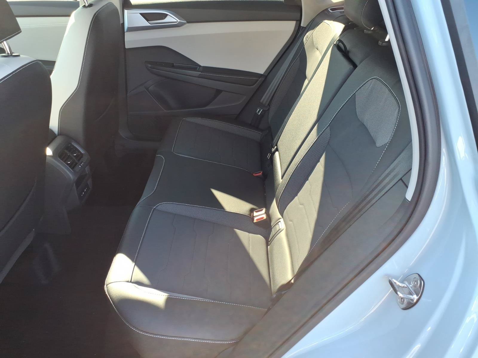 New 2026 Volkswagen Taos SE FWD image 13