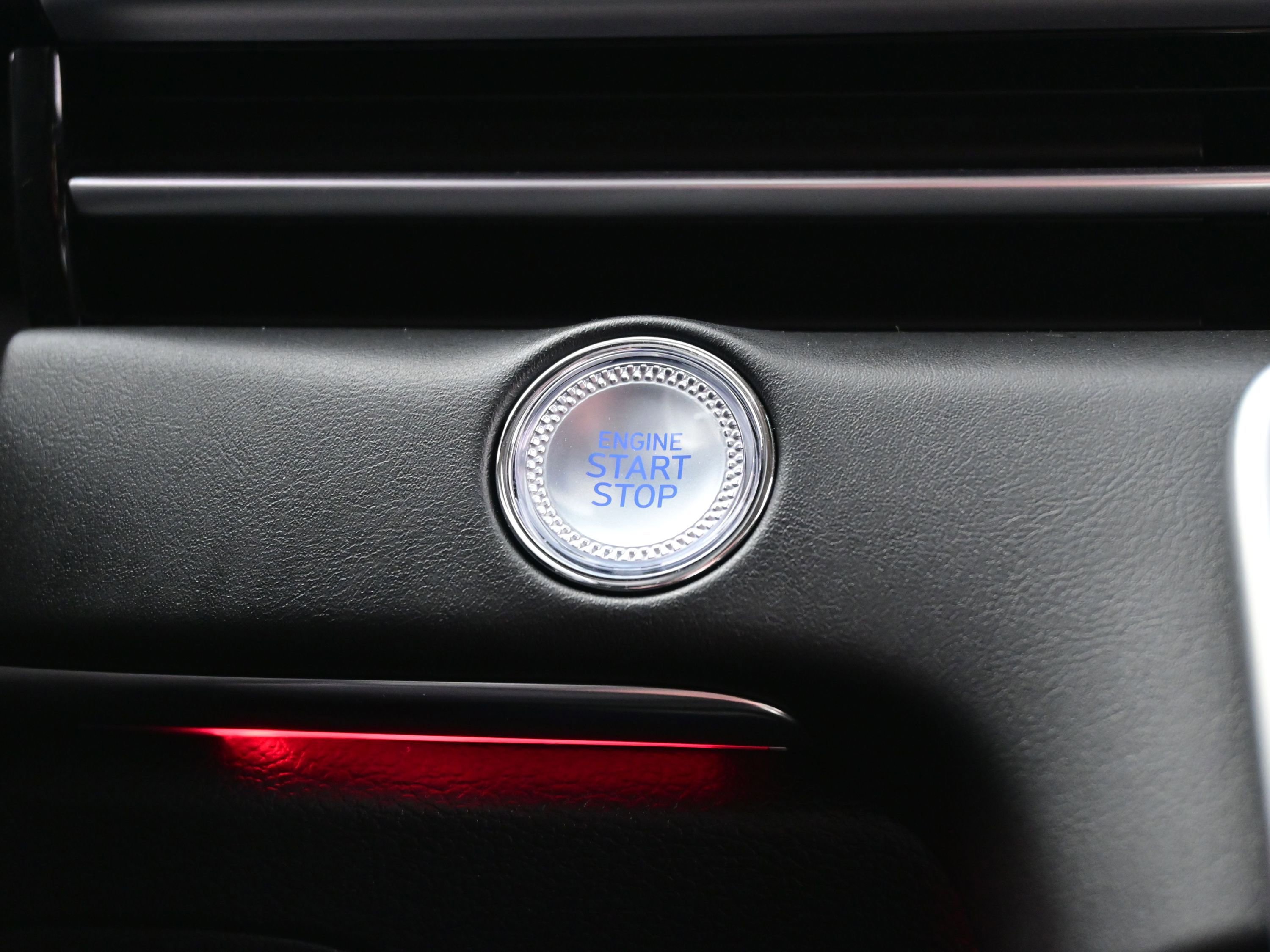 Certified 2025 Genesis GV80 2.5T Advanced image 26