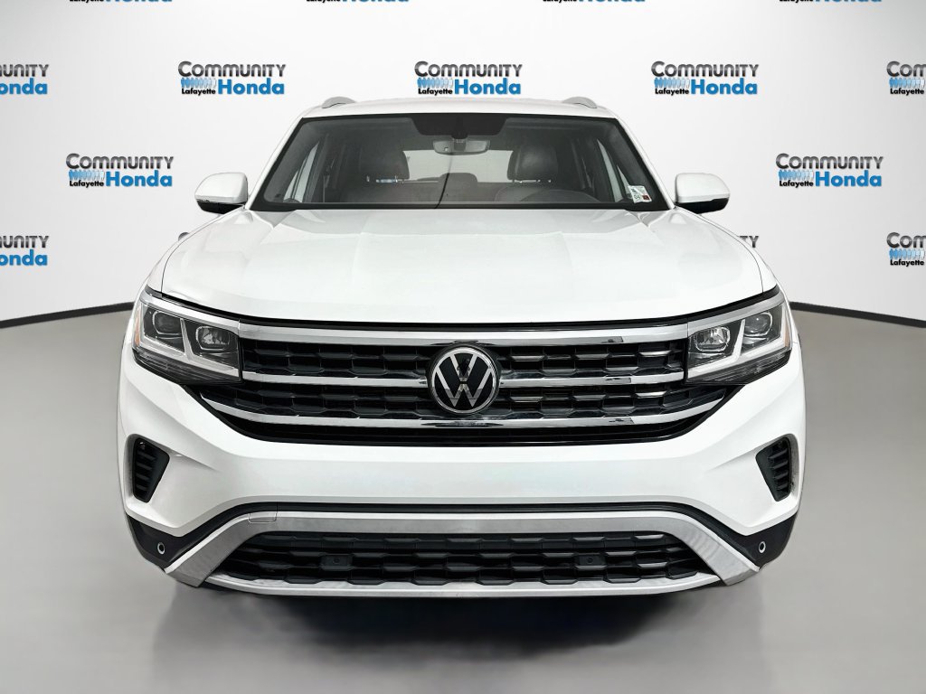 Used 2021 Volkswagen Atlas Cross Sport SE AWD/4WD image 2